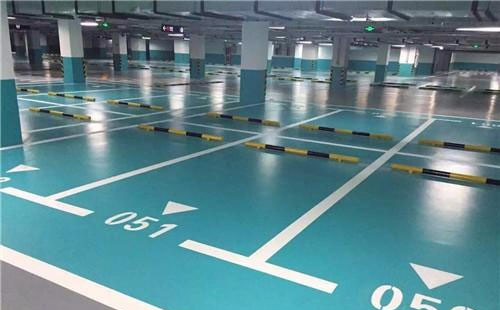 当雄当雄环氧地坪中涂：构筑坚固地面的关键环节